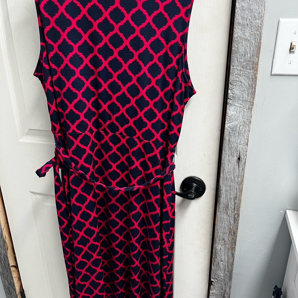 Dress - Picture 4 of 4